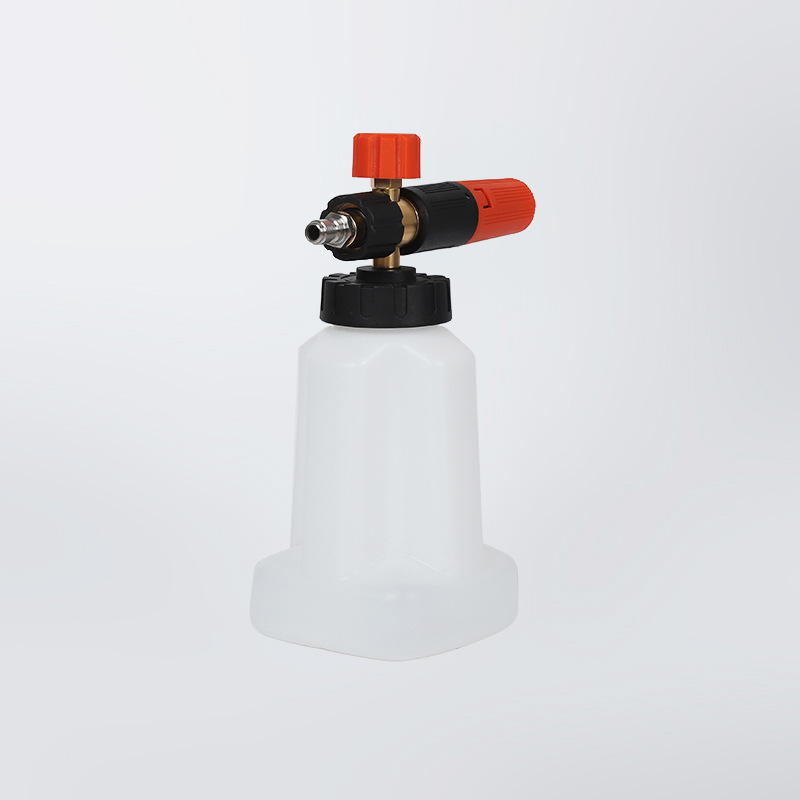 Großer Munddruckschaumschaumzeugen