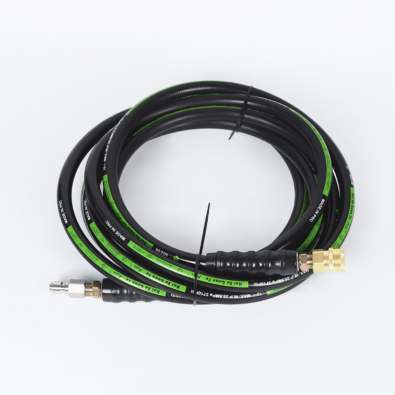 Autowaschmaschine Hochdruckwasserpistole an Abwasserschlauch angepasst