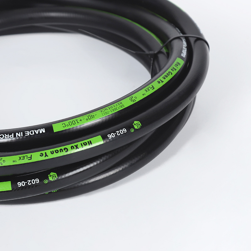 Autowaschmaschine Hochdruckwasserpistole an Abwasserschlauch angepasst